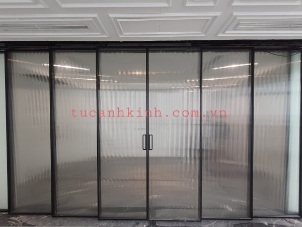 Vách kính lùa Slim 4 cánh hoặc 8 cánh (Sử dụng Ray bốn)