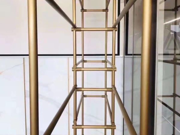 chi tiết kệ decor