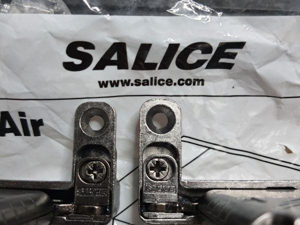 bản lề âm trên dưới Salice